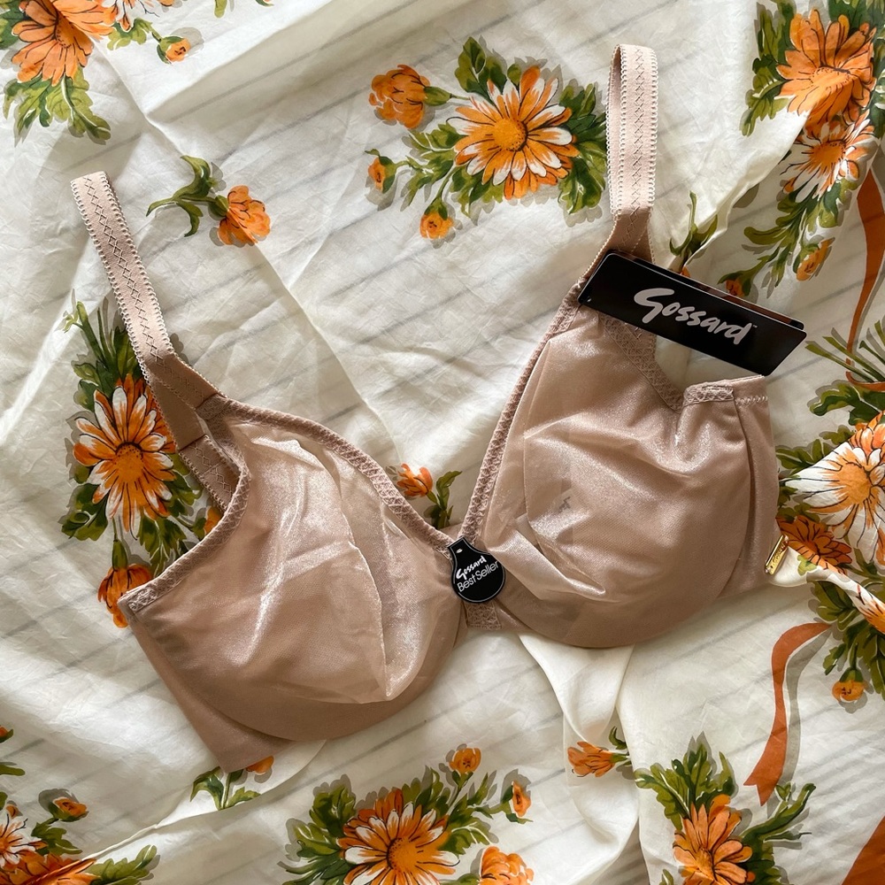 Gossard “glossies” bra in nude/latte